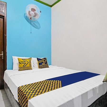 Spot On 91911 Rejeki Homestay Syariah Malioboro Γιογκιακάρτα Εξωτερικό φωτογραφία